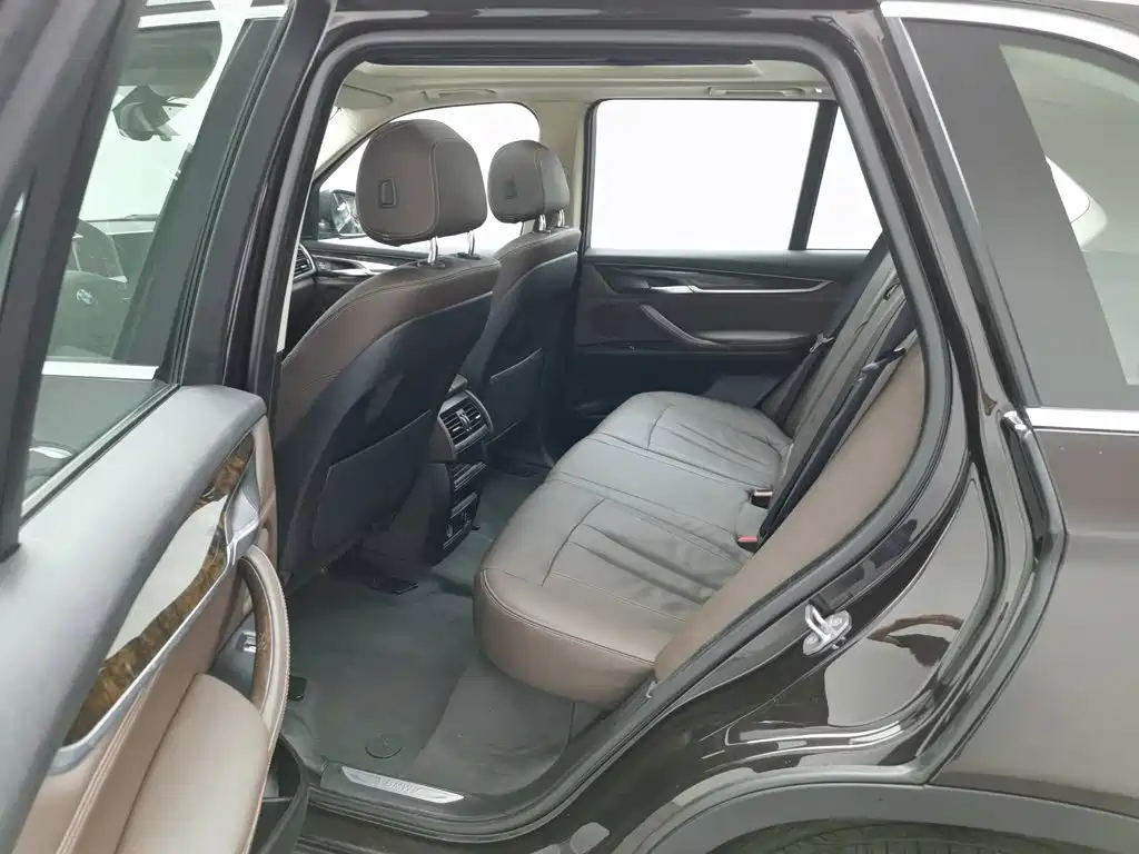 BMW X5 2016 — фото 15
