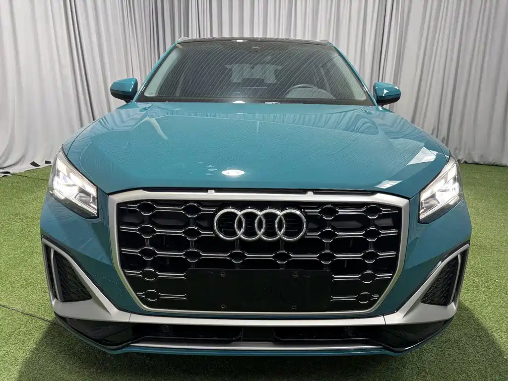 Audi Q2L 2022