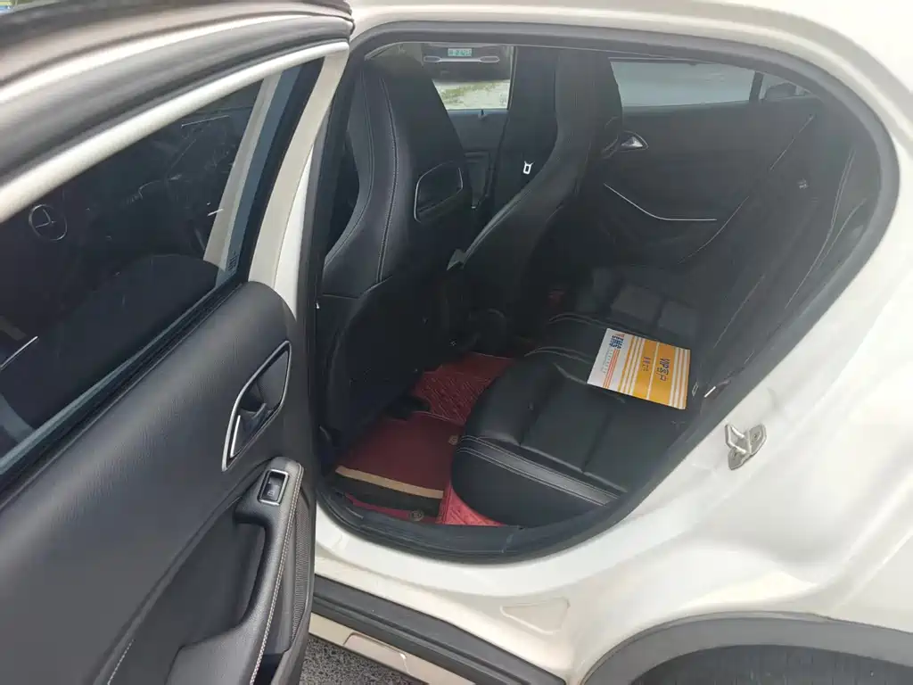 Mercedes-Benz GLA 2016
