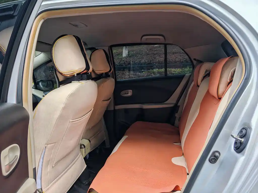 Toyota Yaris L 2009