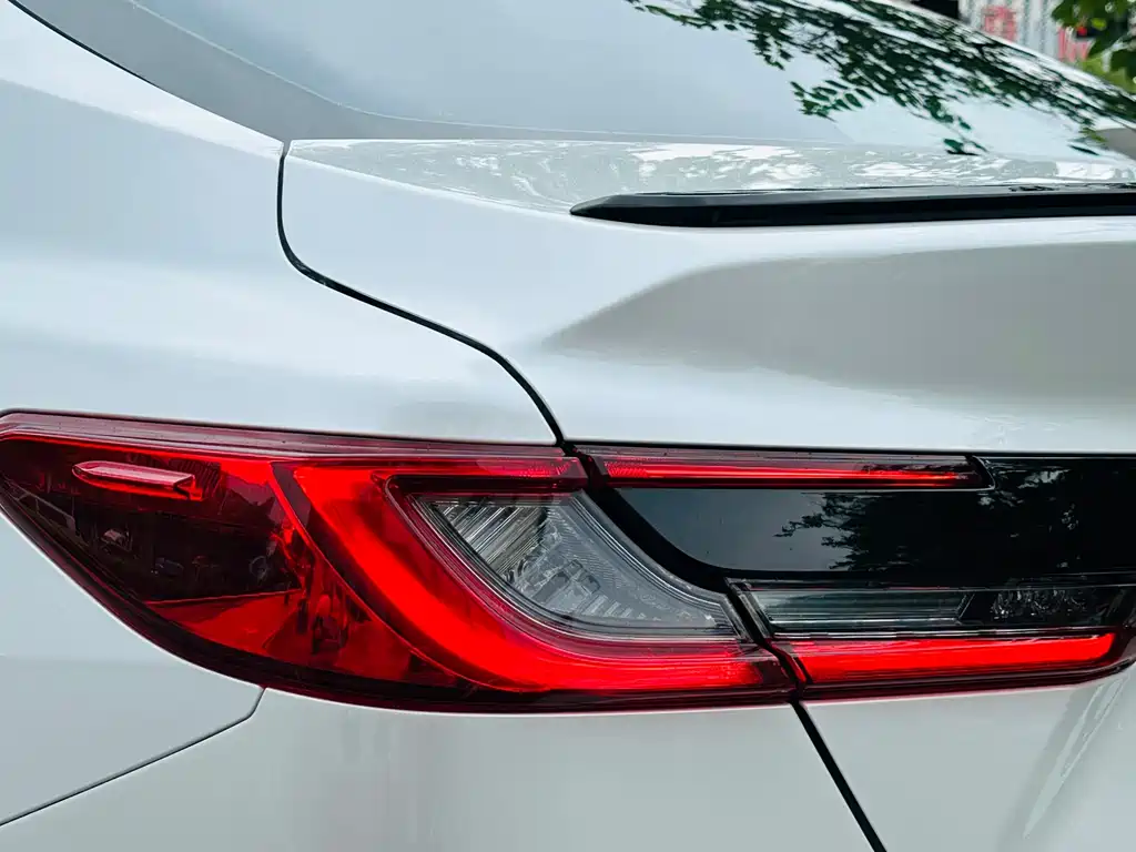 Toyota Camry 2024 — фото 11