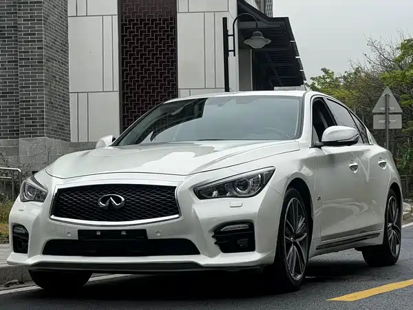 Infiniti Q50L 2016