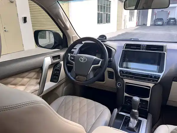 Toyota Prado 2018