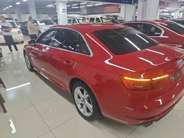 Audi A4L 2017