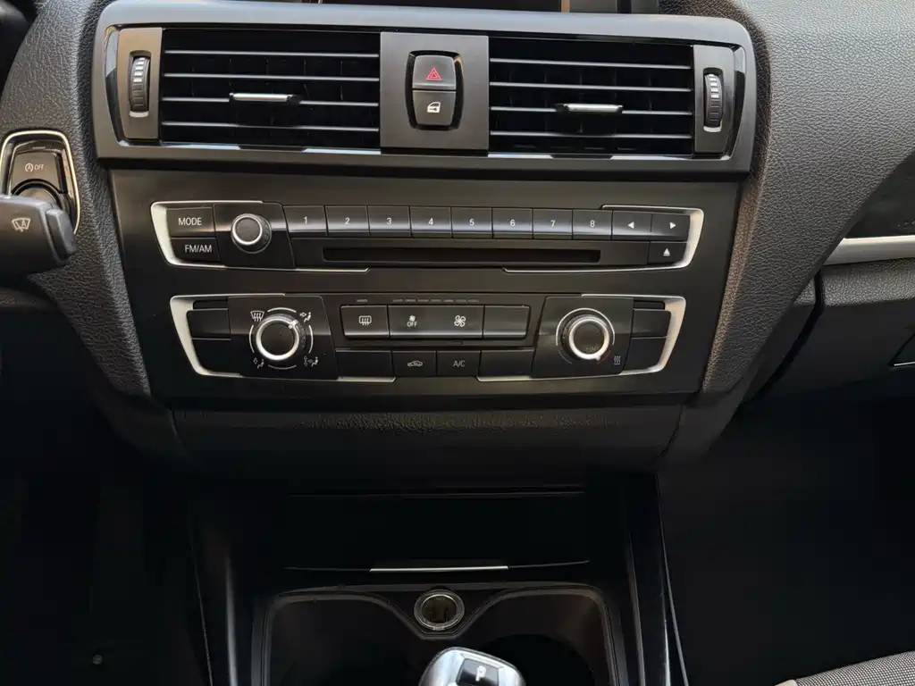 BMW 1 Series 2014 — фото 13