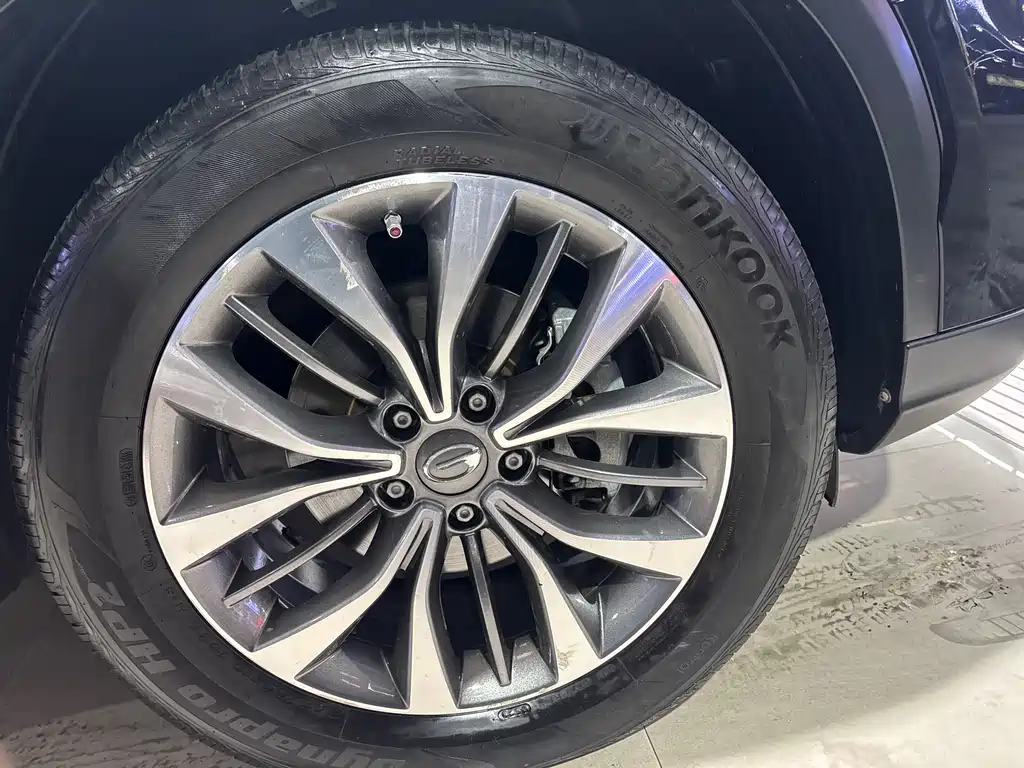 GAC Motor Trumpchi GS8 2017 — фото 18