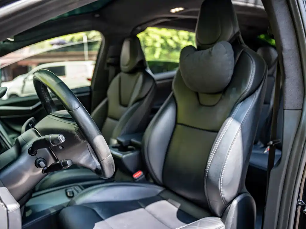 Tesla Model X 2019 — фото 17