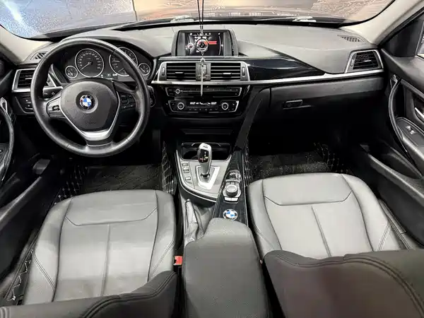 BMW 3 Series 2017