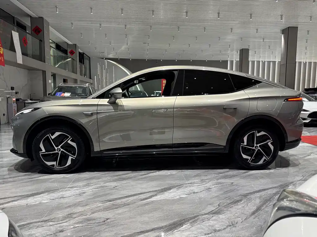 Roewe Feifan R7 2025 — фото 27