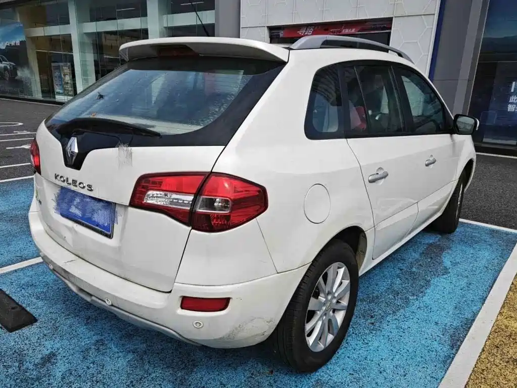Renault Koleos 2015 — фото 16