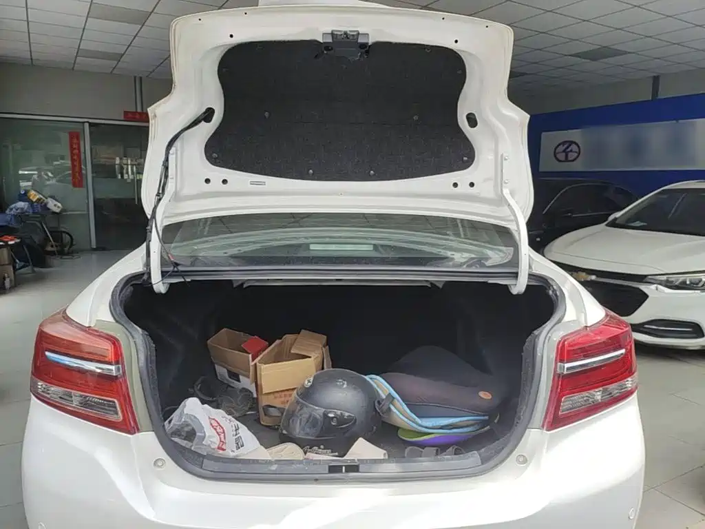 Toyota Vios 2017 — фото 19