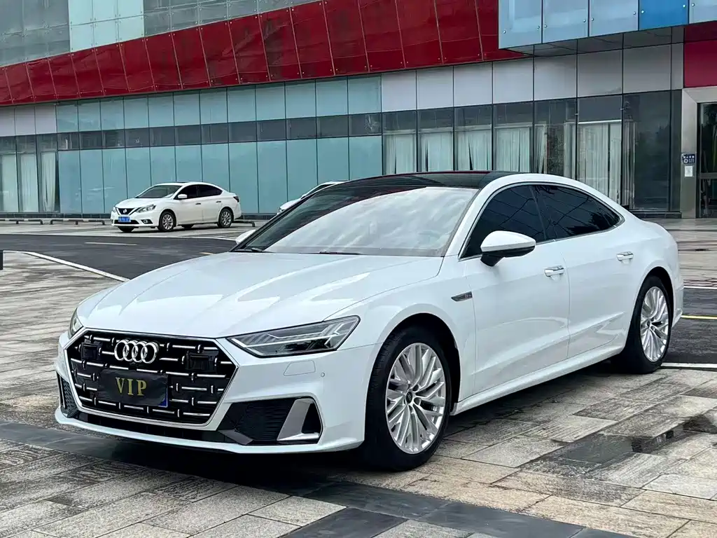 Audi A7L 2023 — фото 1