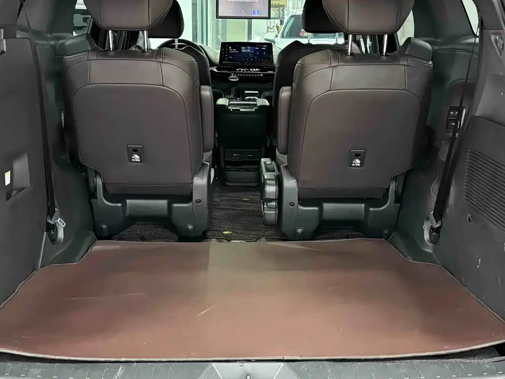 Toyota Sienna 2024 — фото 15