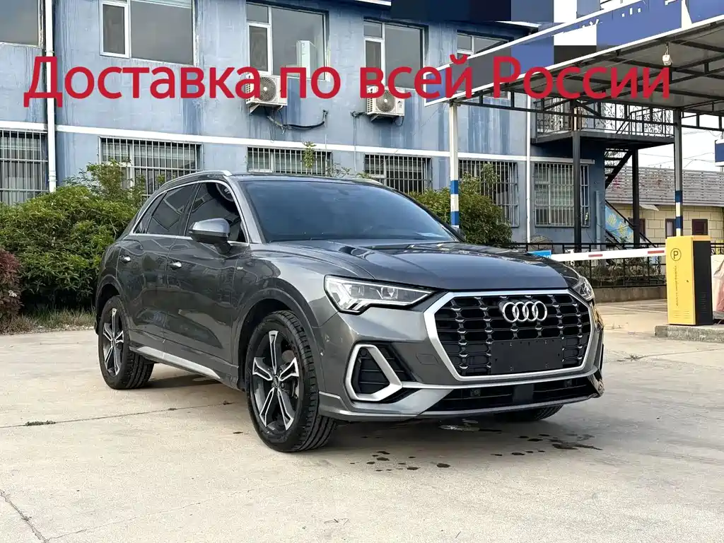 Audi Q3 2022 — фото 1