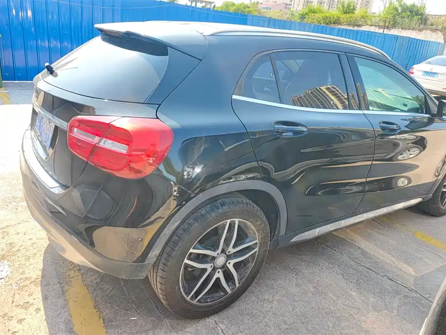 Mercedes-Benz GLA 2015 — фото 3