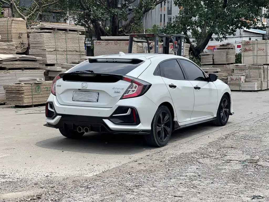 Honda Civic 2020 — фото 10