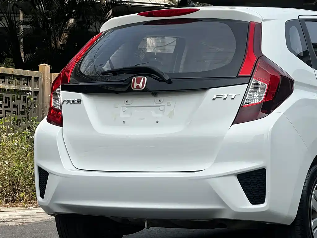 Honda Fit 2016 — фото 14