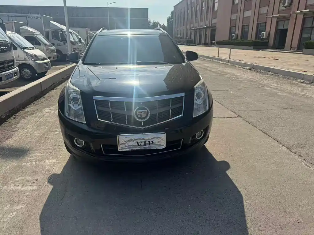 Cadillac SRX 2011 — фото 2