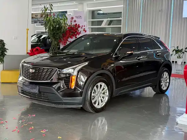 Cadillac XT4 2021