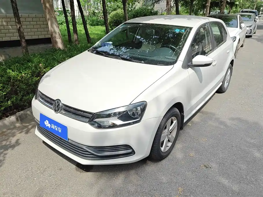 Volkswagen Polo 2015