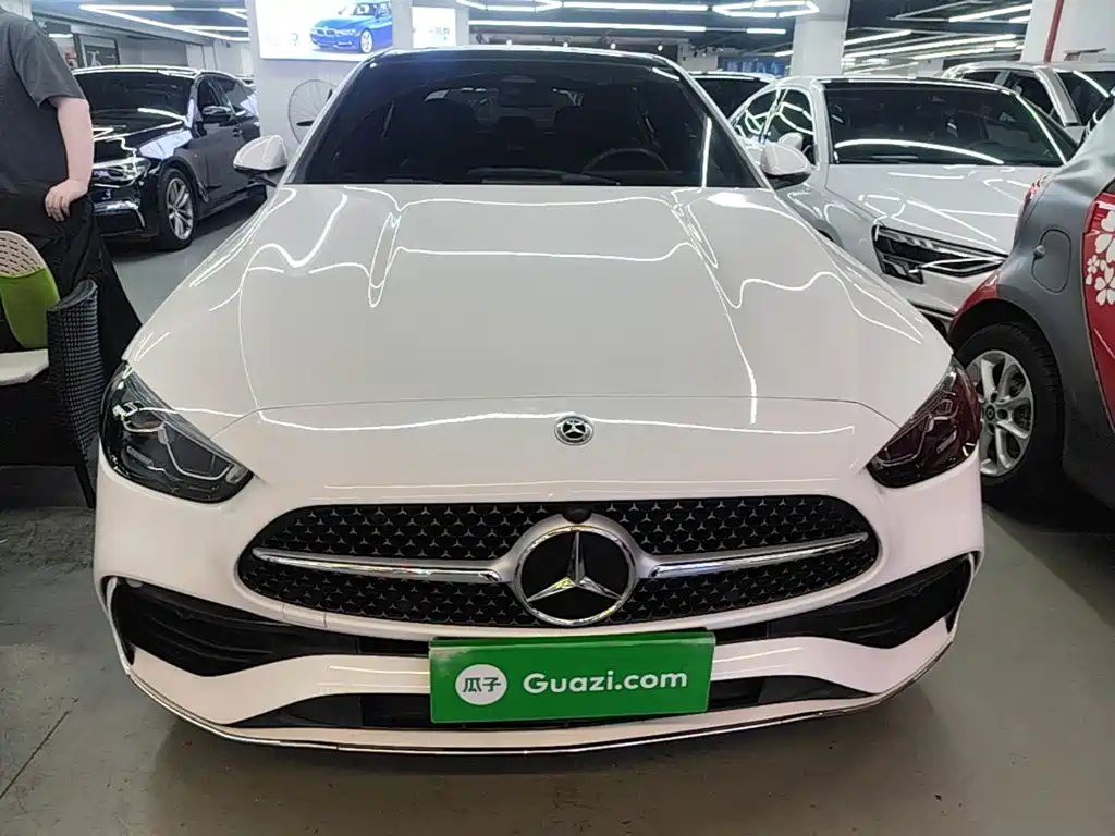 Mercedes-Benz C-Class 2023 — фото 3