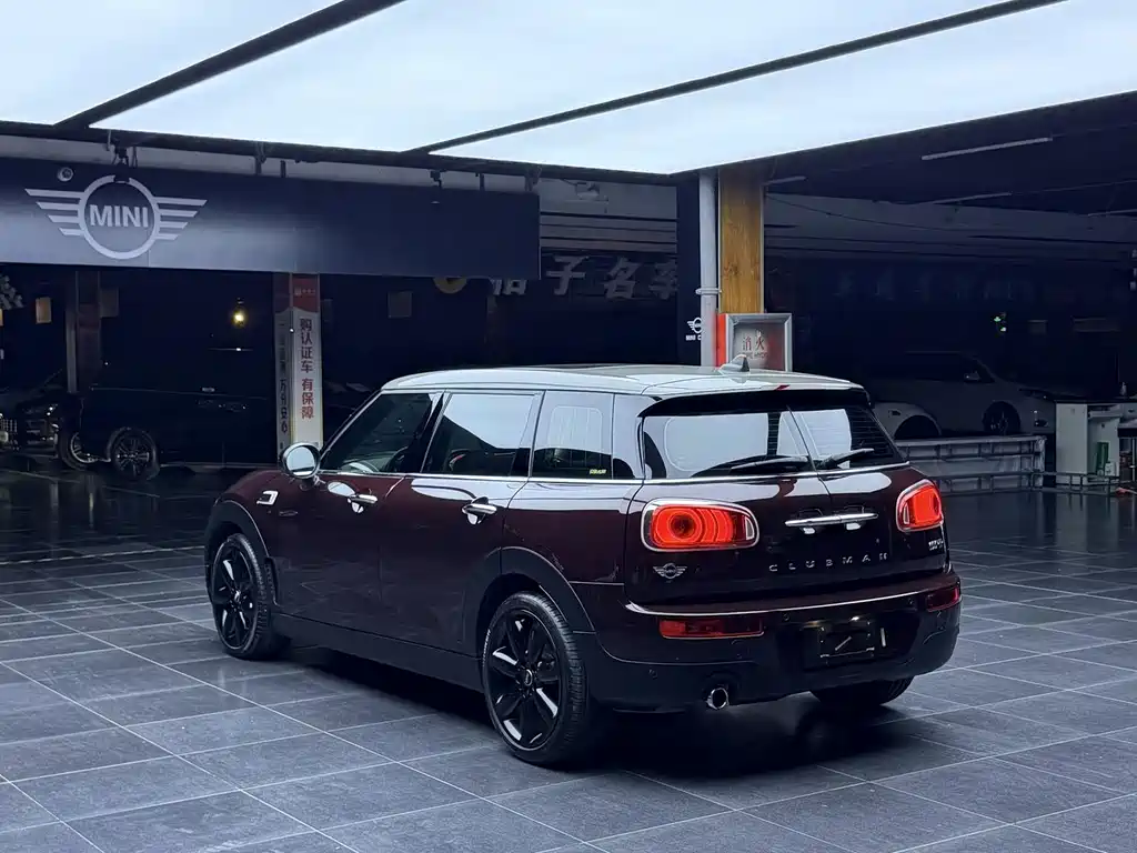 MINI Clubman 2017 — фото 10