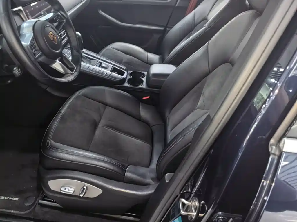 Porsche Macan 2019 — фото 15