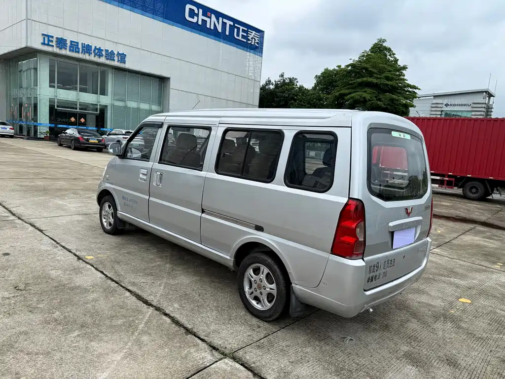 Wuling Rongguang 2015 — фото 4
