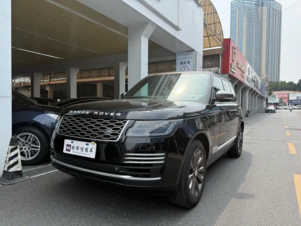 Land Rover Range Rover 2017 — фото 1