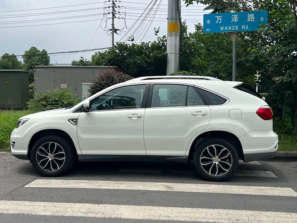 BYD S7 2015