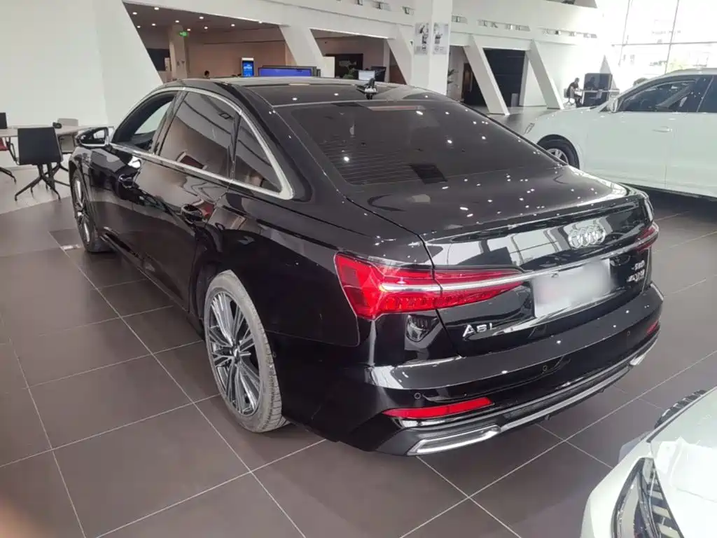 Audi A6L 2021