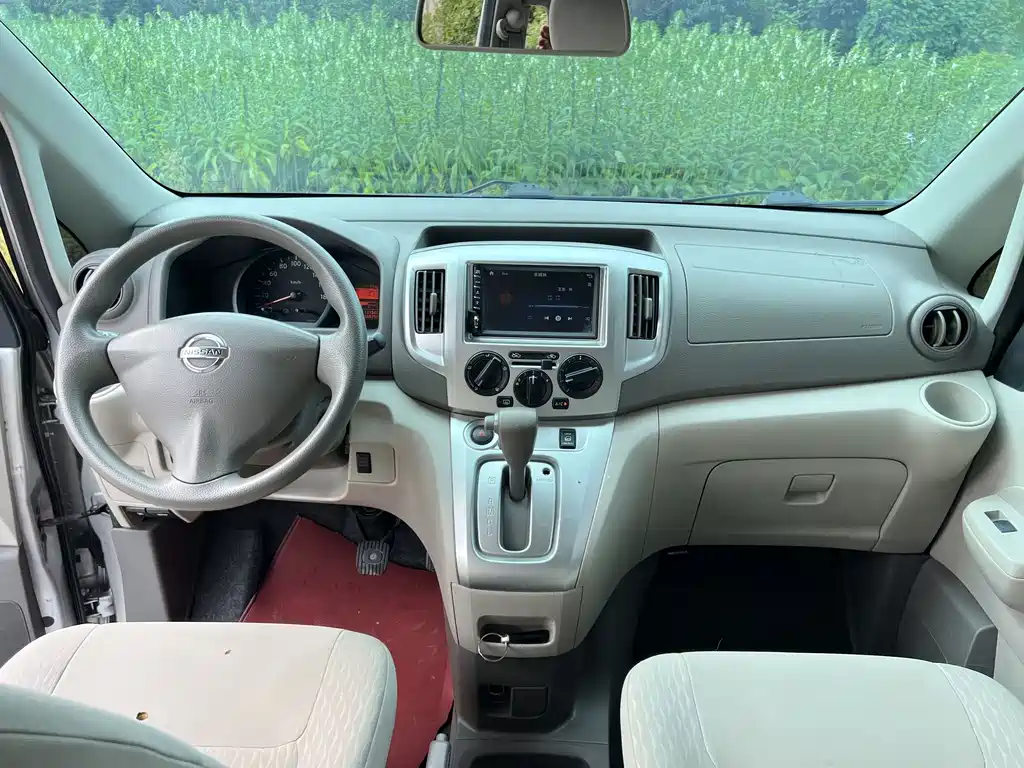 Nissan NV200 2018 — фото 13
