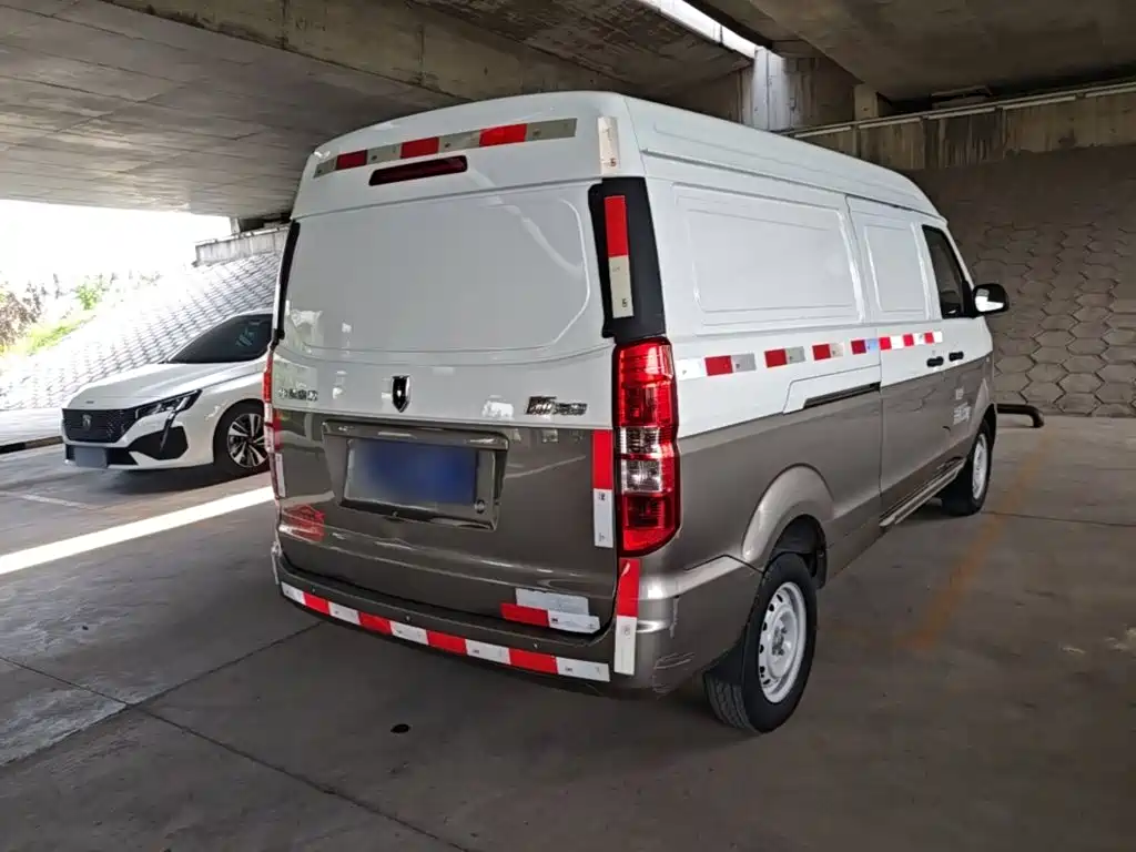 Jinbei Hiace X30L 2024