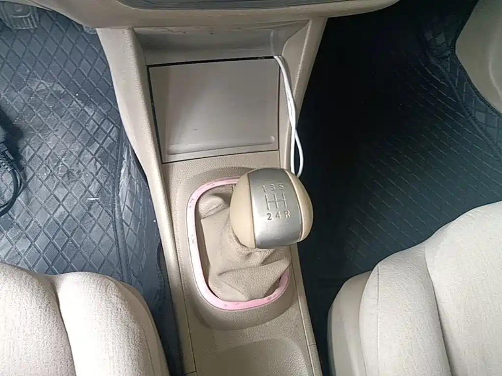 Nissan Sylphy 2016 — фото 14