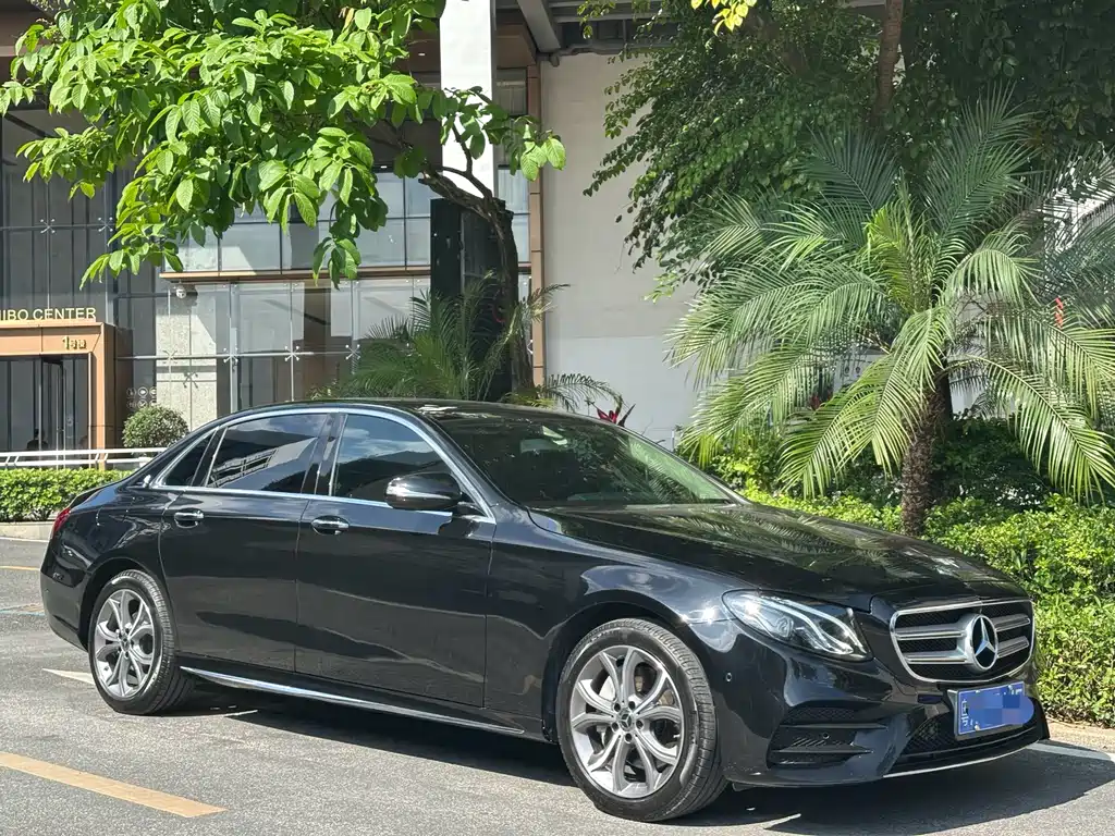 Mercedes-Benz E-Class 2020 — фото 6