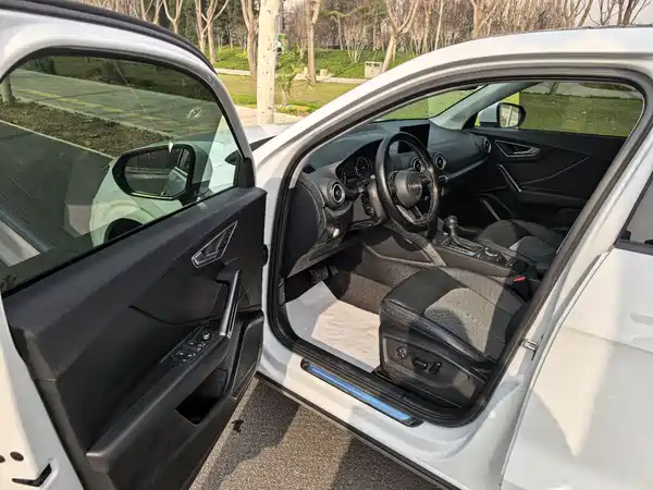 Audi Q2L 2021