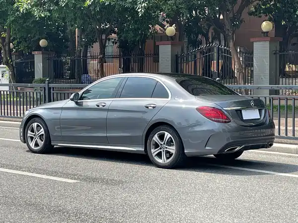 Mercedes-Benz C-Class 2019