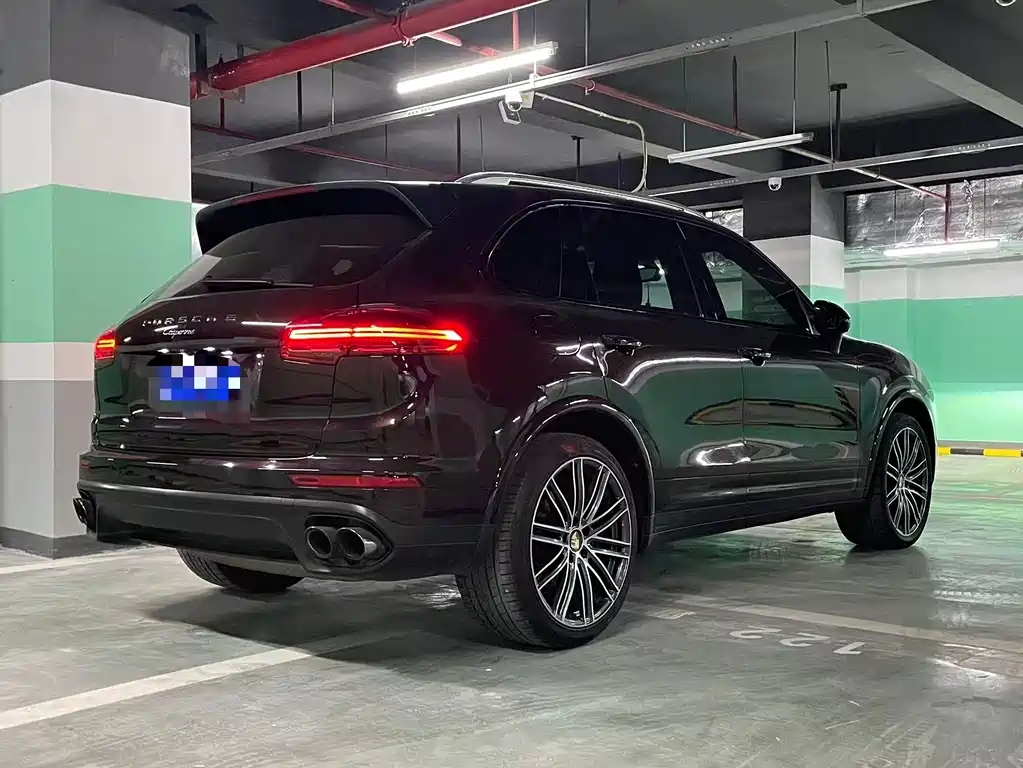 Porsche Cayenne 2017 — фото 4