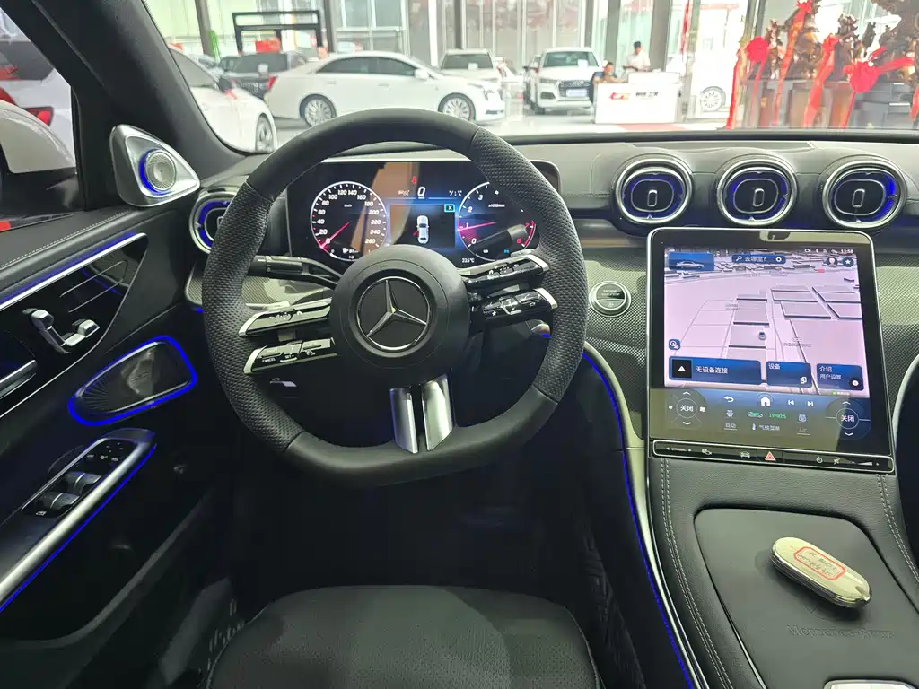 Mercedes-Benz C-Class 2023 — фото 8