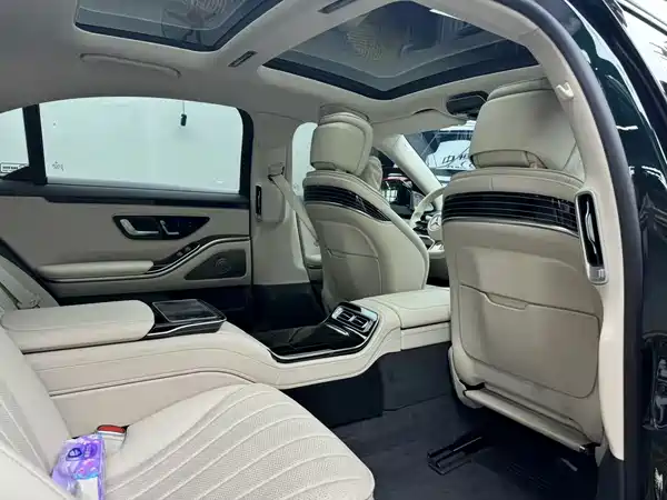 Mercedes-Benz S-Class 2023