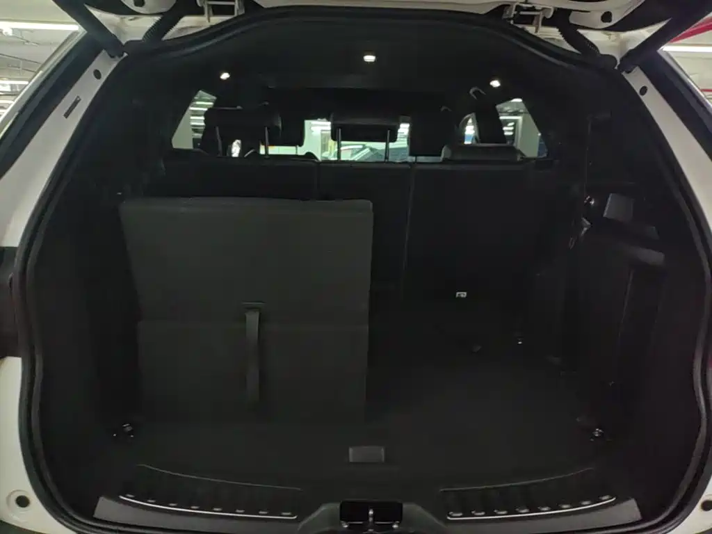 Land Rover Discovery Sport 2021 — фото 19