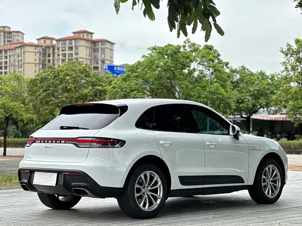 Porsche Macan 2022