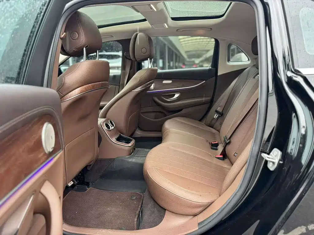 Mercedes-Benz E-Class 2023