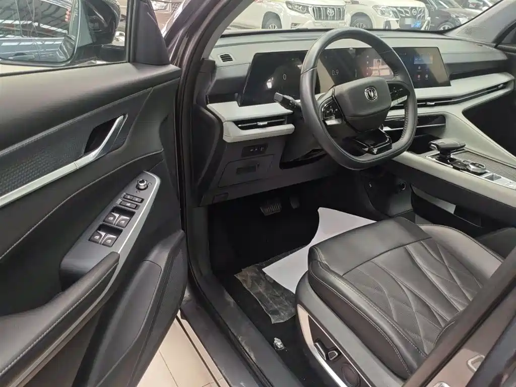 Changan CS75 PLUS 2024 — фото 12