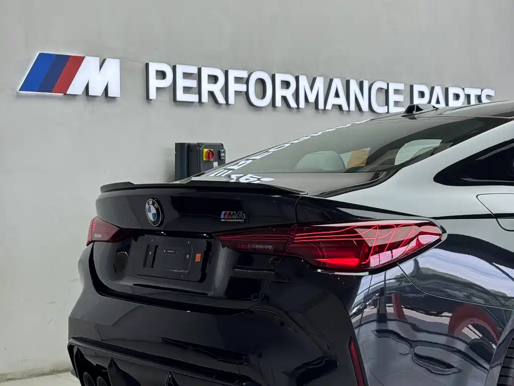 BMW M4 — фото 10
