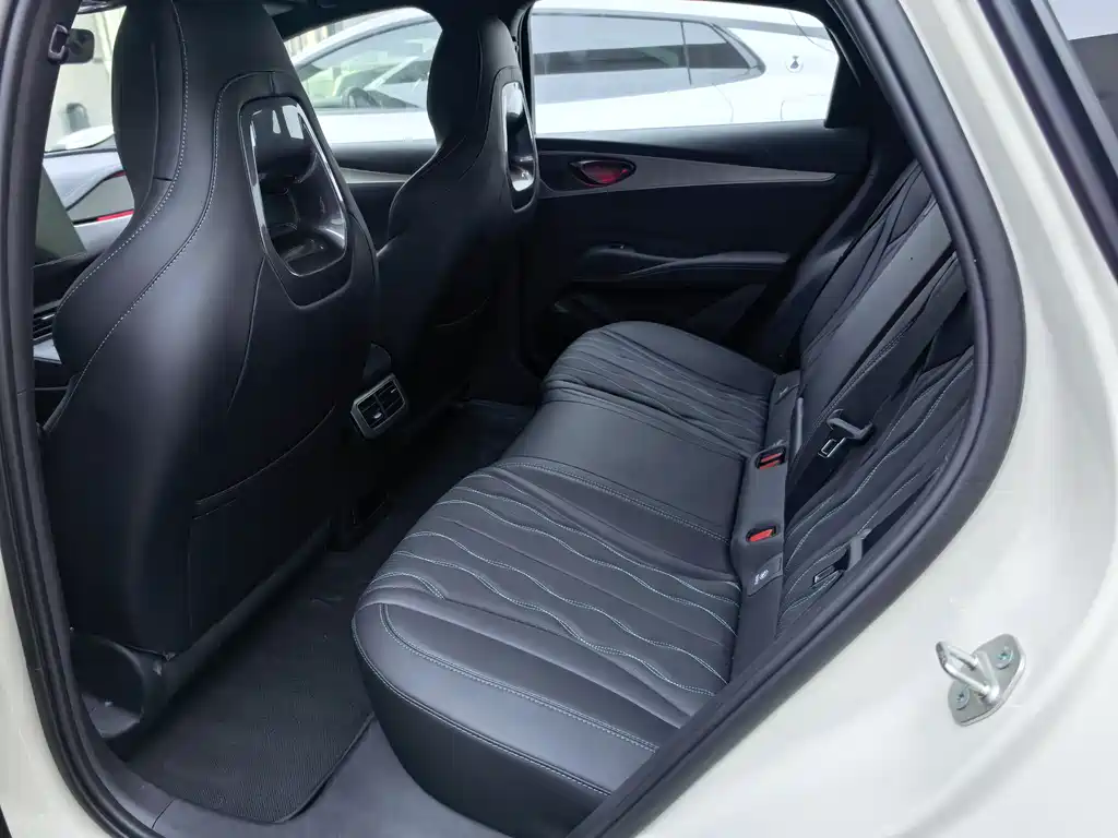 BYD Seal 06 2025