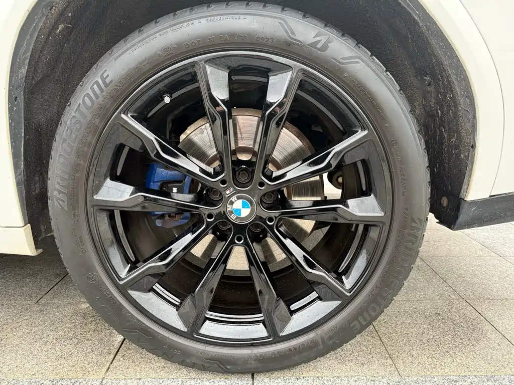 BMW X4 2021 — фото 11