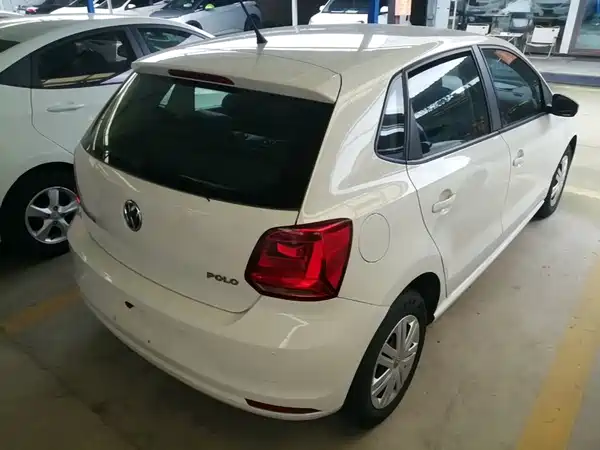 Volkswagen Polo 2016