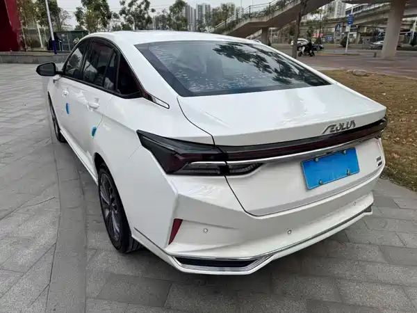 Dongfeng Yixuan MAX 2021