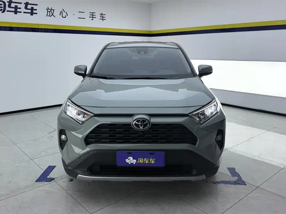 Toyota RAV4 2020 — фото 2